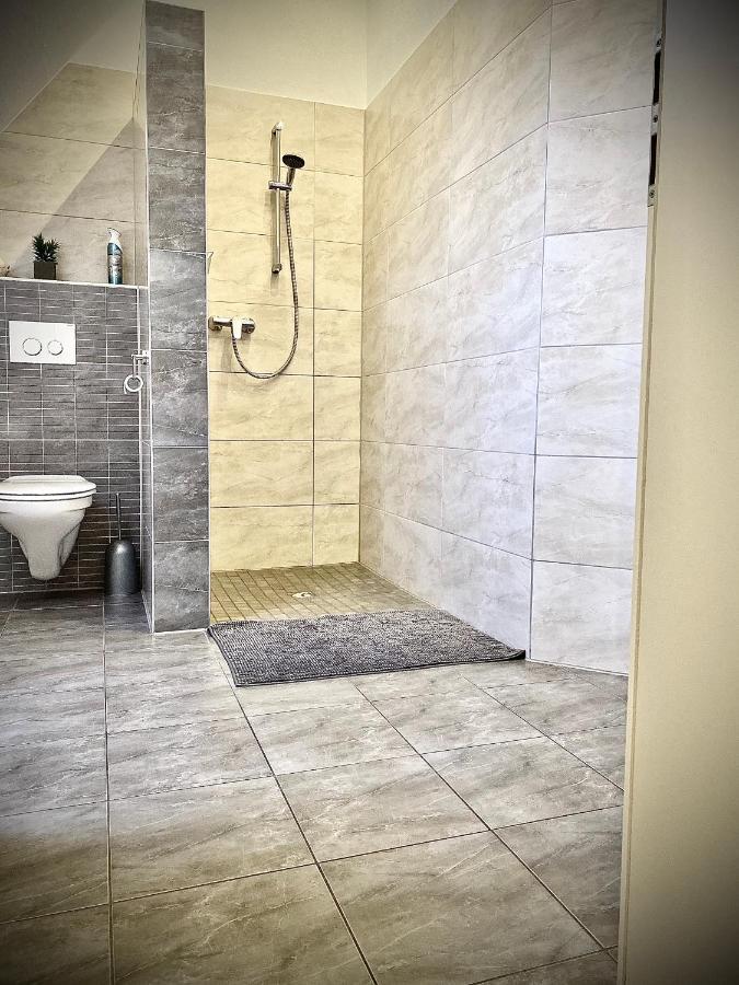 Dilger Apartments Rust Luaran gambar
